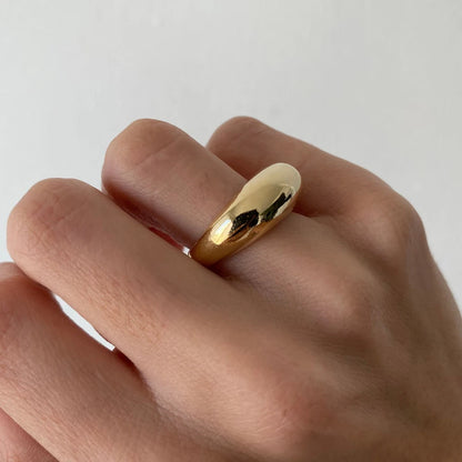 Elegant Geometric Rings