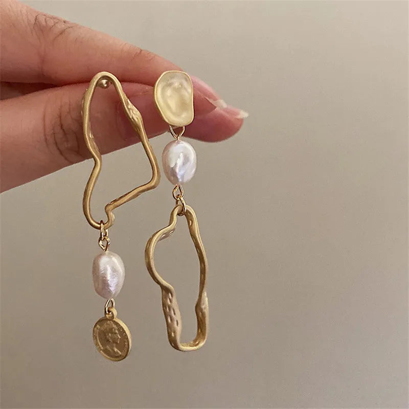 Asymmetrical Geometric Earring with Pearl