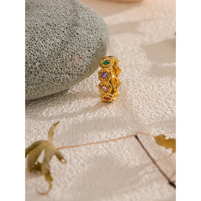 Vibrant Cubic Zirconia Flower Ring - 18K Gold