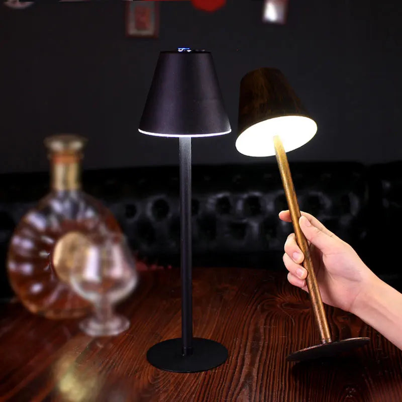 DEVAN Rechargeable USB Table Lamp