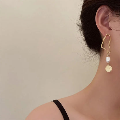 Asymmetrical Geometric Earring with Pearl